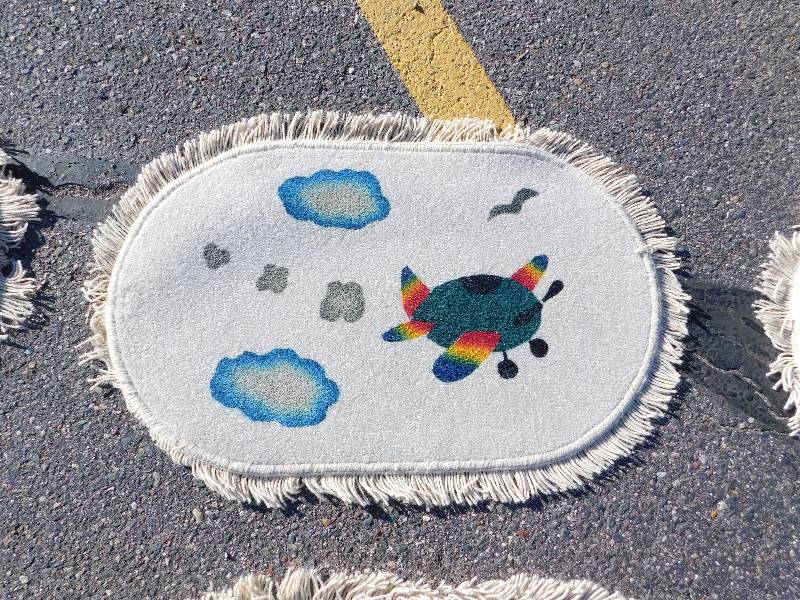 2x3 Hand Painted Small Fringed Oval Rug