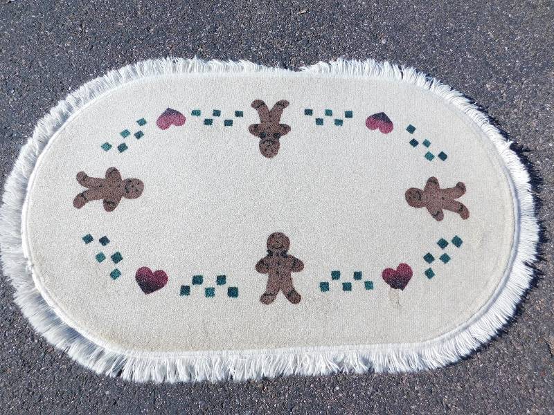 2.5x4 Hand Painted Fringed Oval Rug