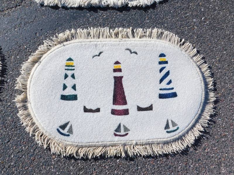 2x3 Hand Painted Small Fringed Oval Rug