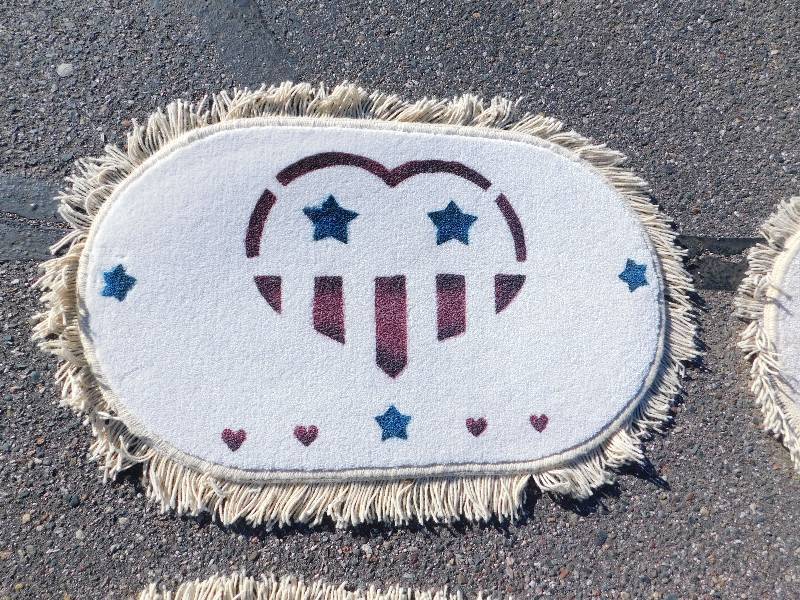 2x3 Hand Painted Small Fringed Oval Rug