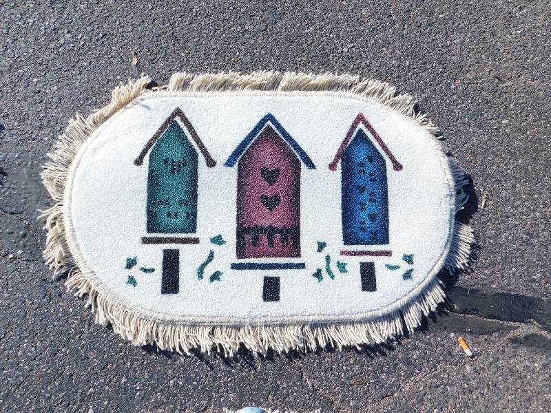 2x3 Hand Painted Small Fringed Oval Rug