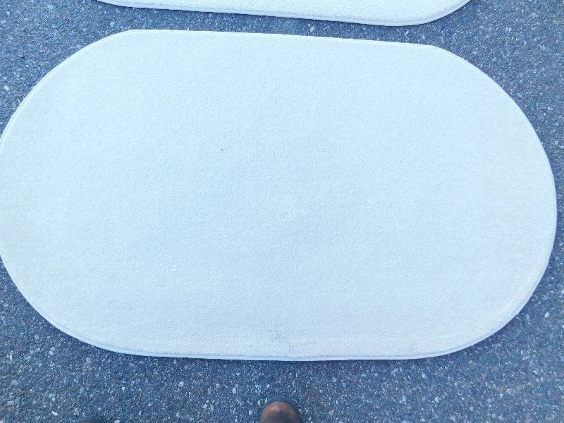 2 Blank 2.5x4 Oval Rugs