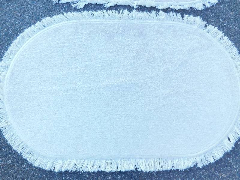 2 Blank 2.5x4 Fringed Oval Rugs