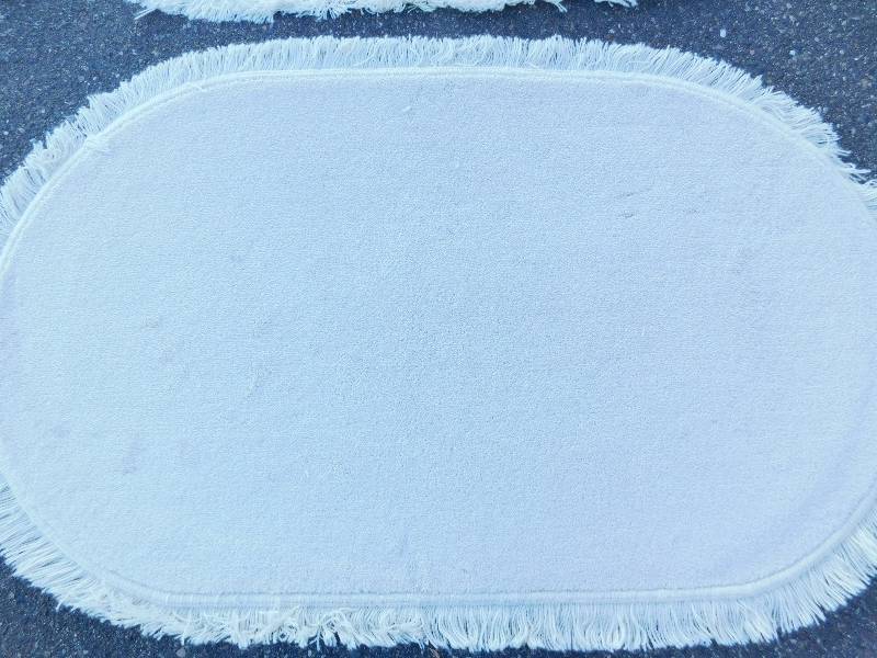 2 Blank 2.5x4 Fringed Oval Rugs