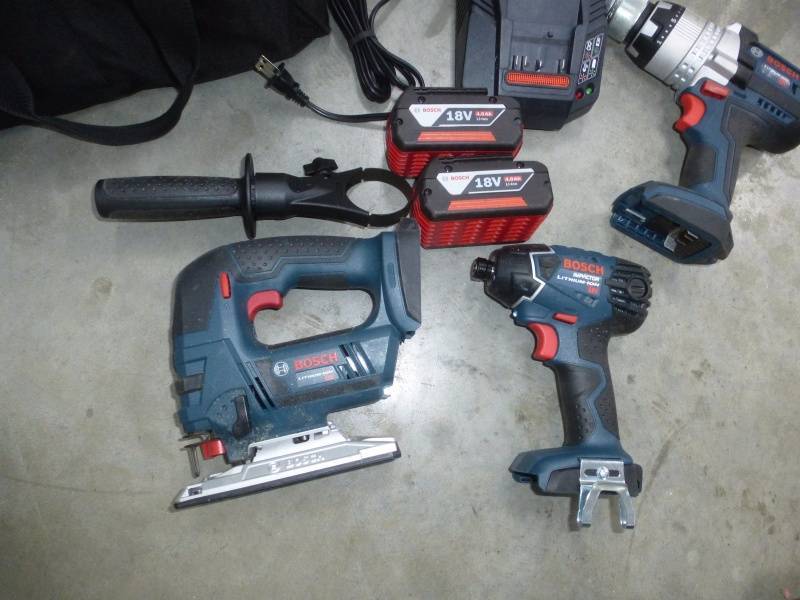 lot 10 image: Bosch Power Tool Set