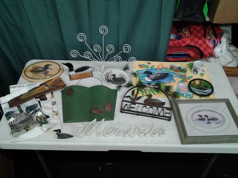 lot 18 image: Lot Of Loon Decor, Metal, Misc
