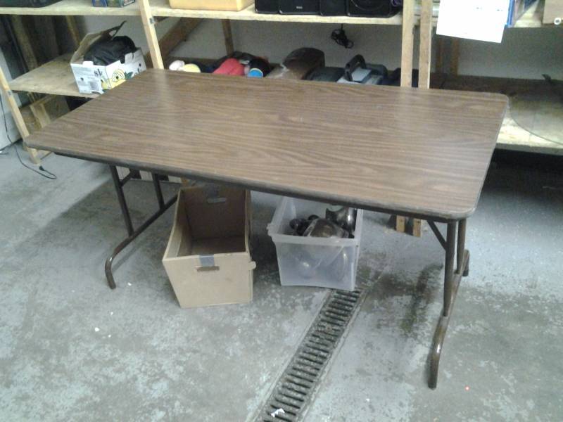 lot 25 image: Folding Leg Banquet Table 60x30