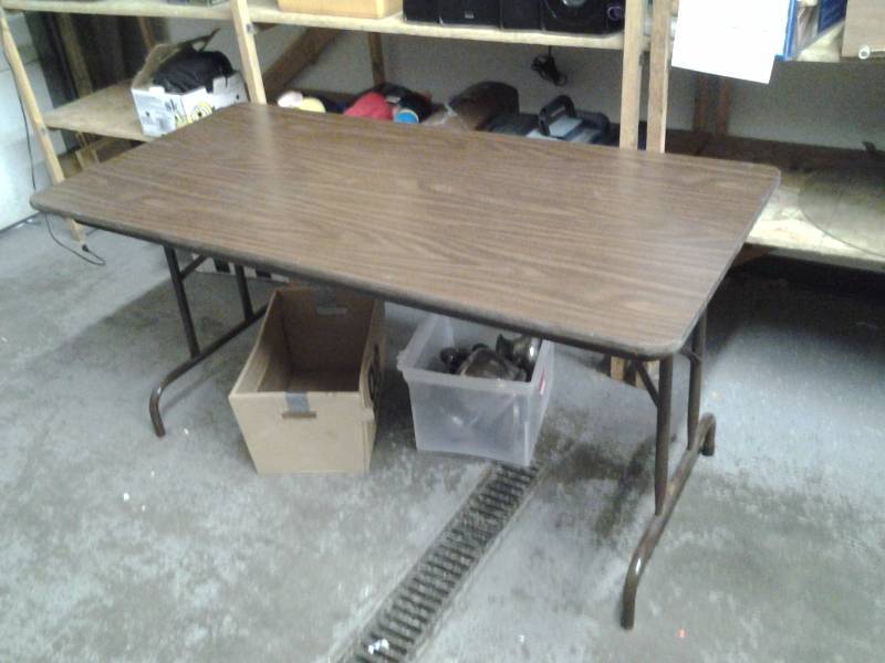 lot 26 image: Folding Leg Banquet Table 60x30