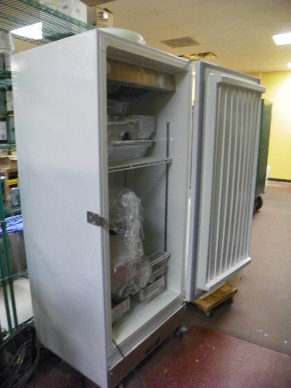 Arctic Air Freezer 32 wide x 75 tall x 31 deep. Freezer does not work.