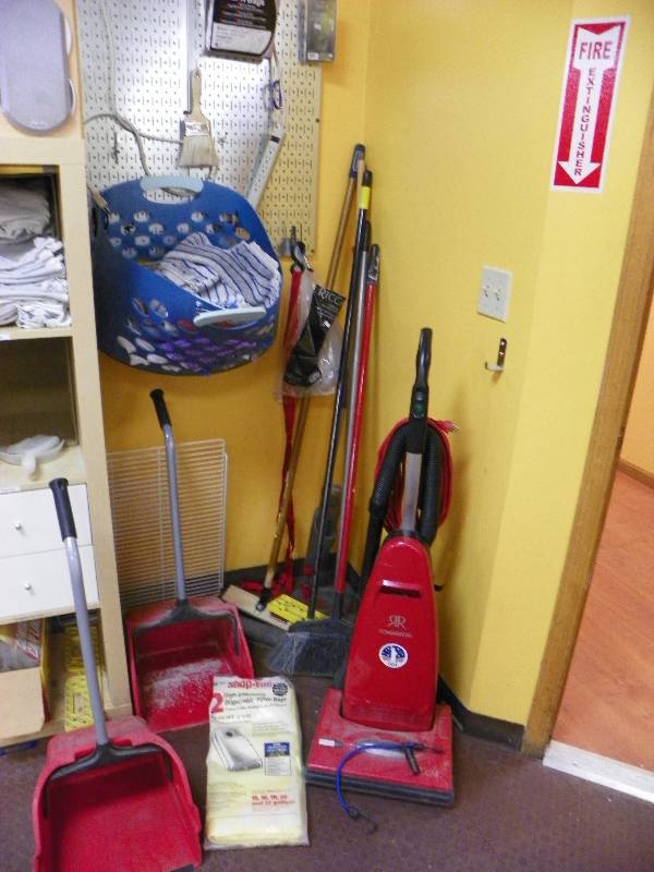 Cleaning items, vacuum cleaner, brooms, dust pans
