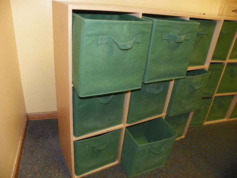 Cubical storage with 9 cloth baskets