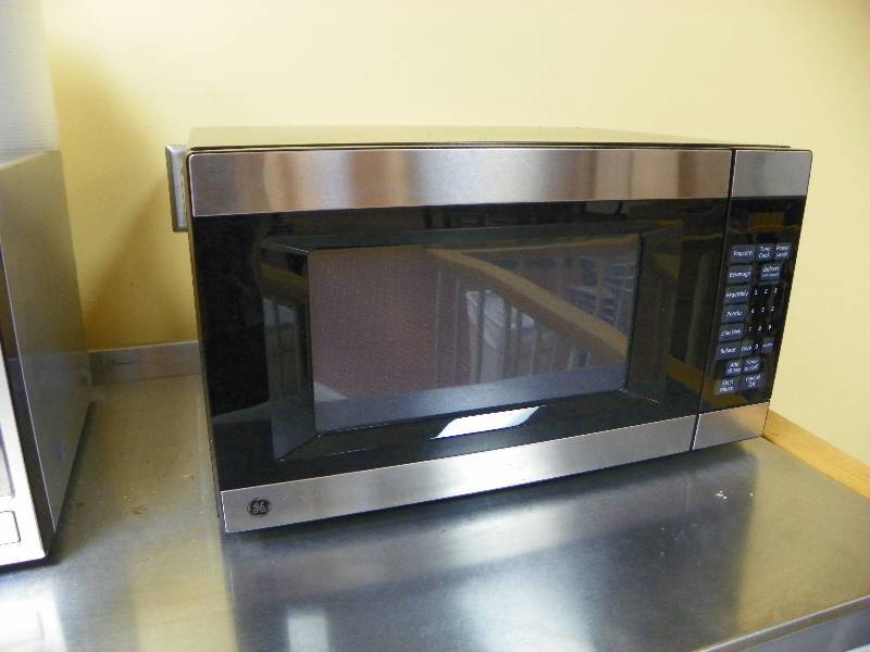 GE Microwave oven