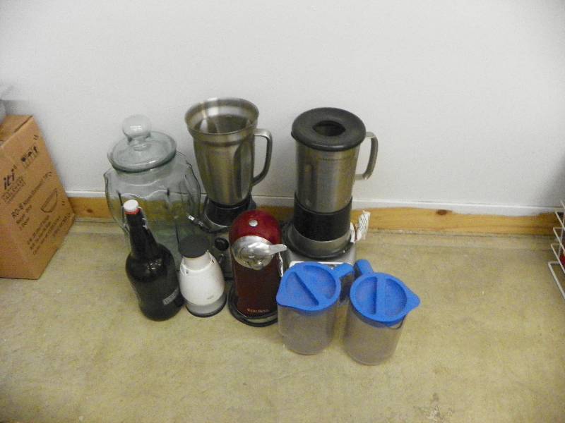 Blenders, pitchers, glass jar