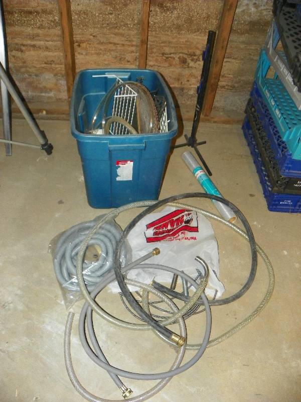 Tote of misc items and hoses