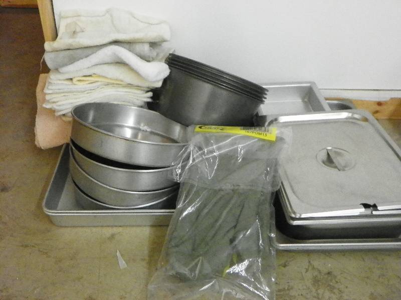 Cake pans