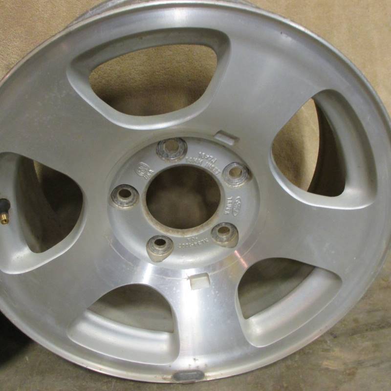 lot 13 image: (2) 16 Alum Wheels