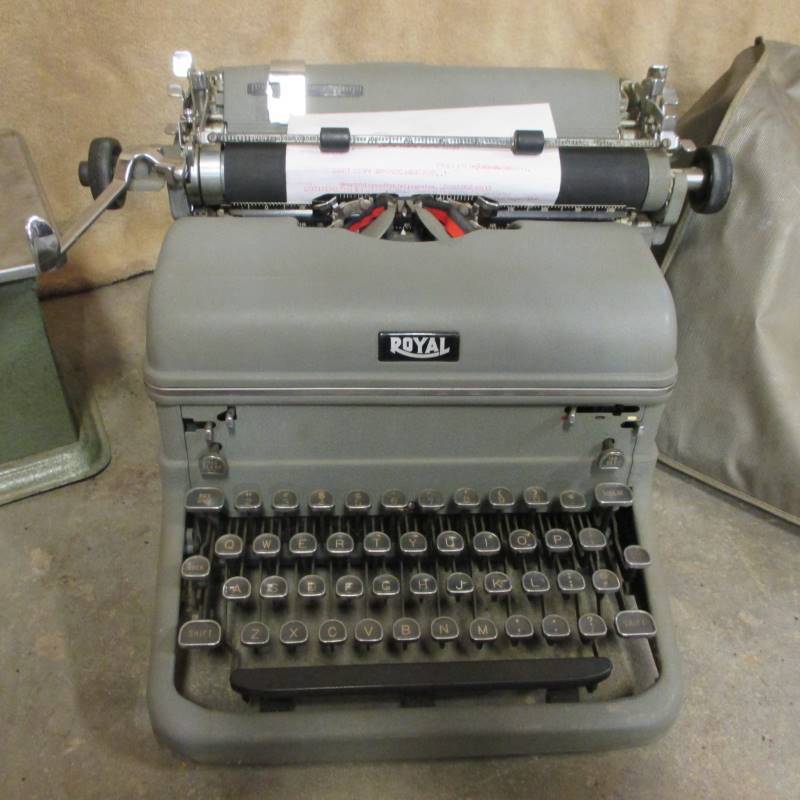 lot 18 image: Vintage Balance Scale & Typewriter