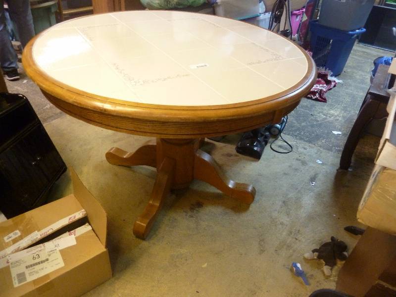 Round Kitchen Table