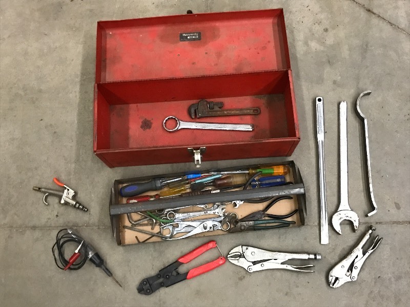 lot 18 image: Kennedy Toolbox With Contents