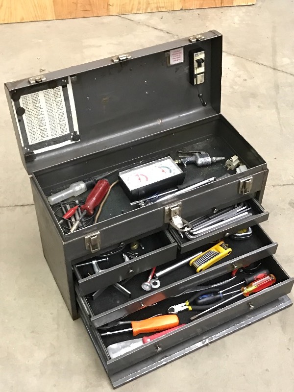 lot 20 image: Powr-Kraft Toolbox With Contents