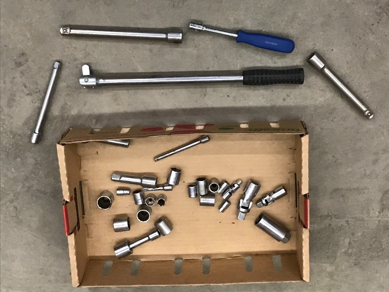 lot 42 image: Sockets & Extensions