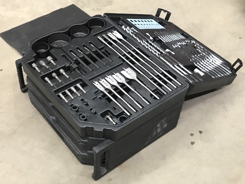 lot 64 image: HUGE Tool & Bit Set With Case