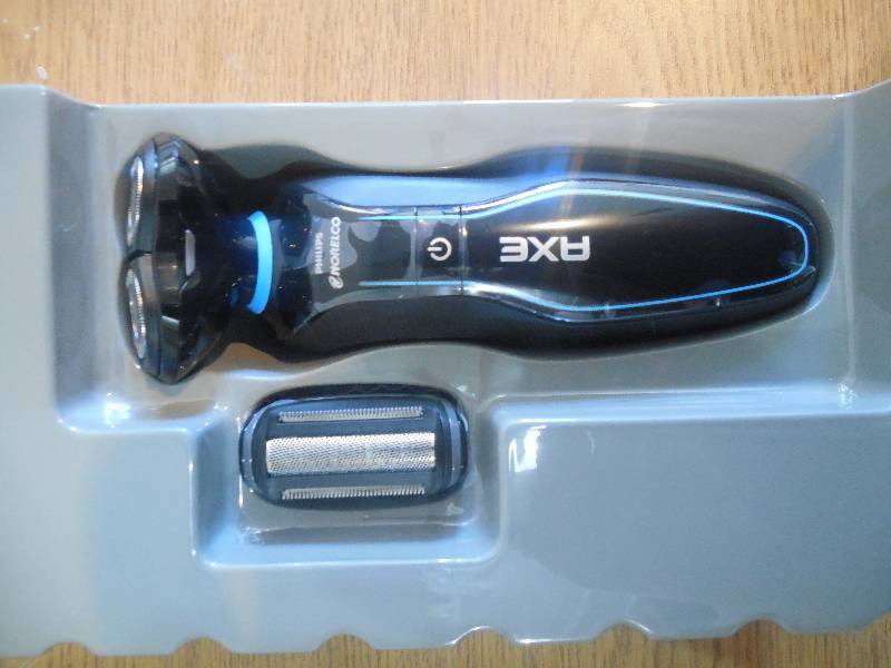 Norelco Axe Shave and Groom Shaver