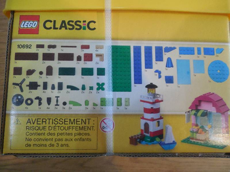 LEGO 221-Pc. Classic Creative Bricks Set