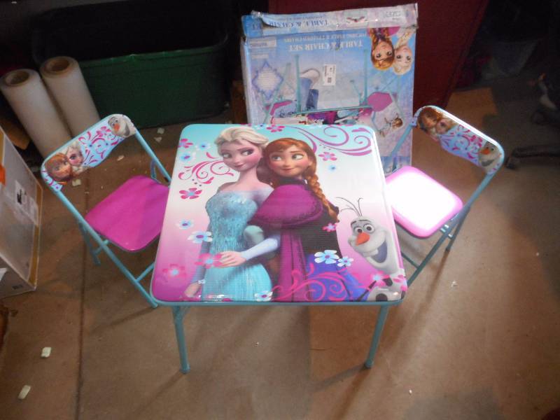 Disney Frozen Activity Table Set