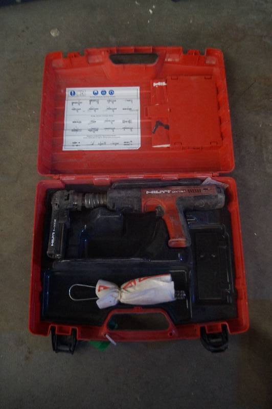 lot 35 image: Hilti Powder Actuated Power Tool