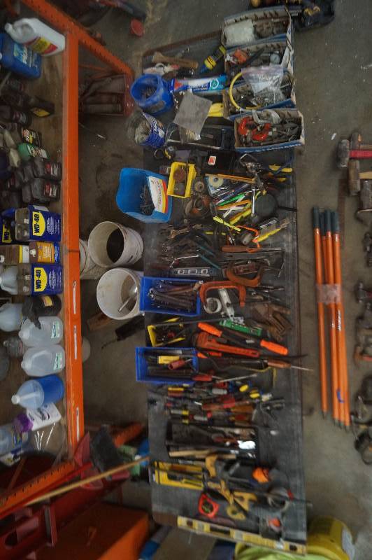 lot 41 image: Misc Hand Tools