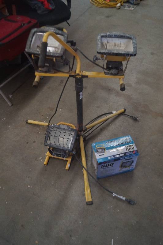 lot 46 image: Halogen Work Lights