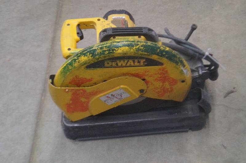 lot 61 image: DeWalt Chop Saw