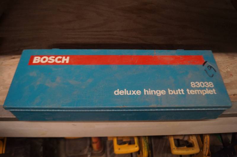 lot 67 image: Bosch Hinge Butt Templet