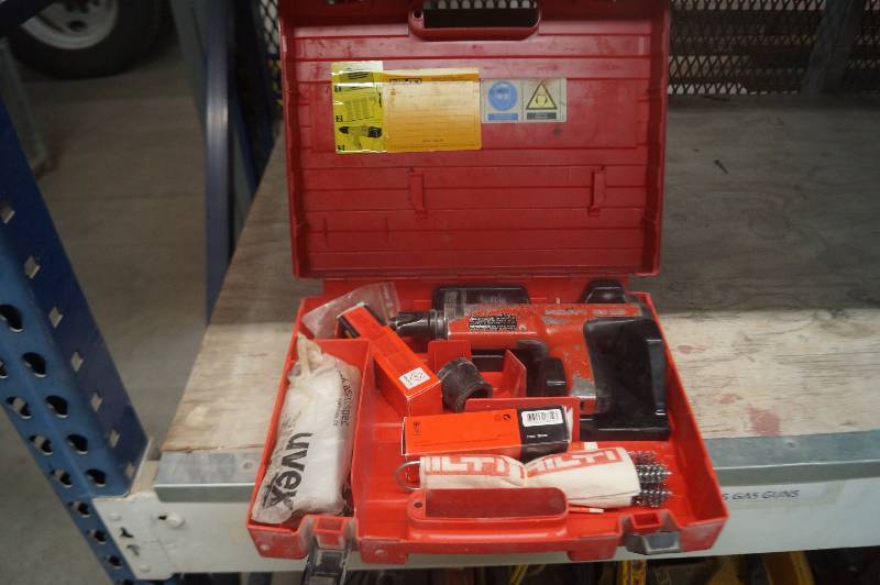 lot 72 image: Hilti Powder Actuated Power Tool