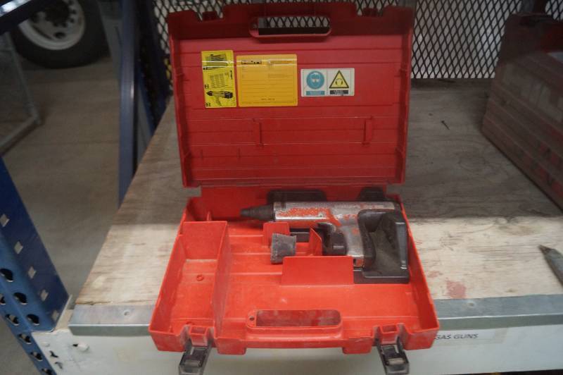lot 76 image: Hilti Powder Actuated Power Tool