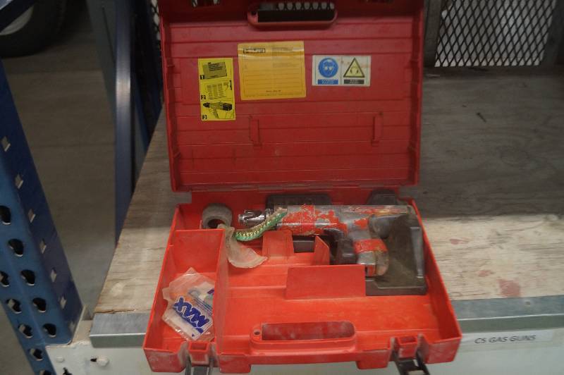lot 77 image: Hilti Powder Actuated Power Tool