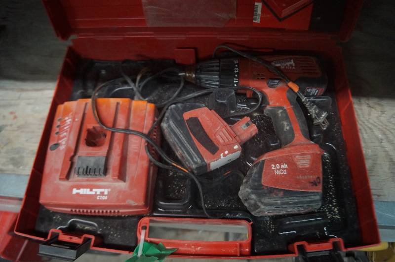 lot 104 image: Hilti Drill