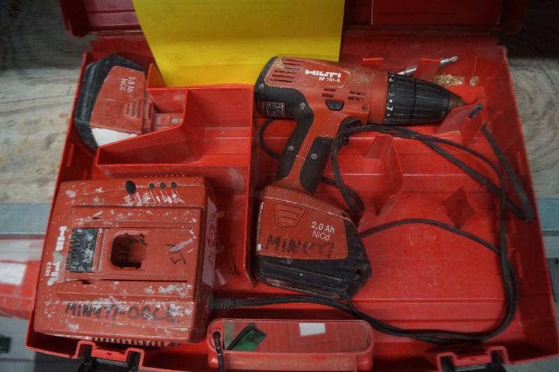 lot 107 image: Hilti Drill