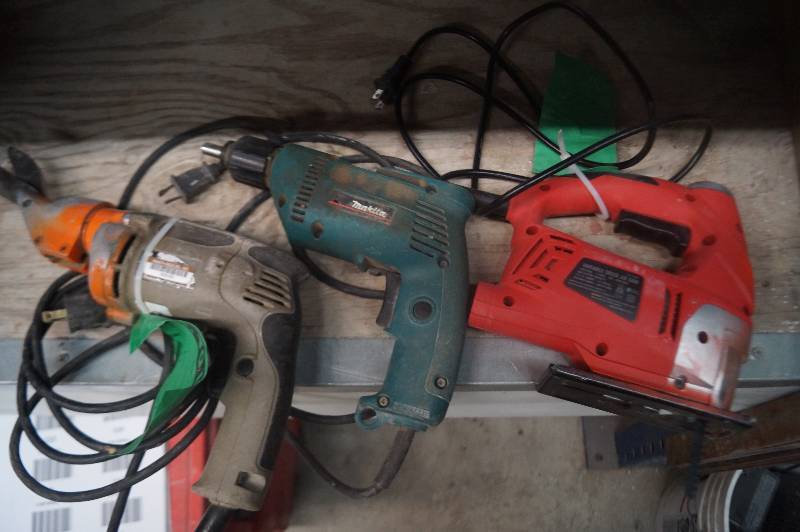 lot 118 image: Drills & Jigsaw