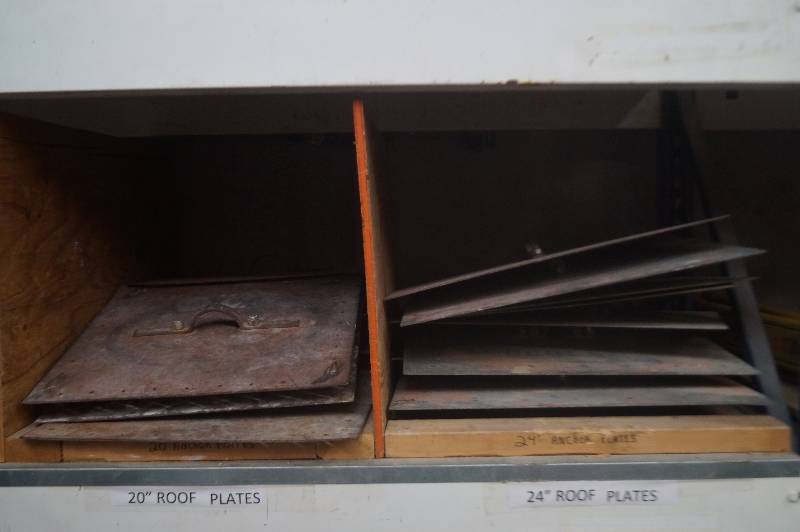 lot 139 image: Roof Plates