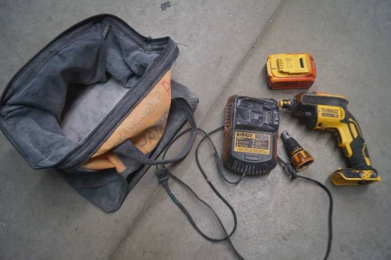 lot 152 image: DeWalt Drywall Screwgun