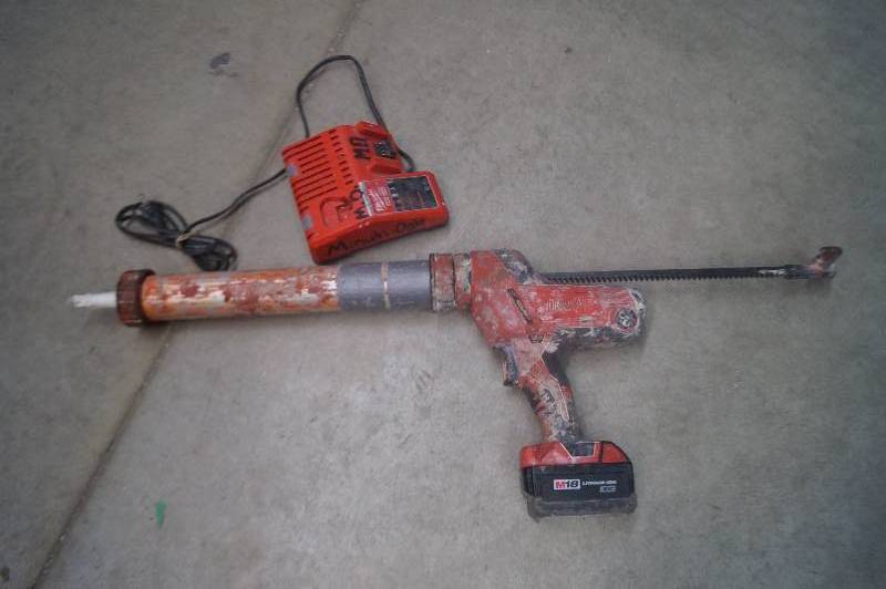 lot 165 image: Milwaukee Cordless Caulking Gun