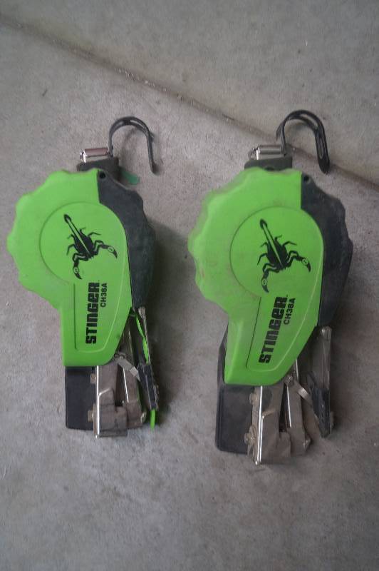 lot 172 image: Stinger Staplers