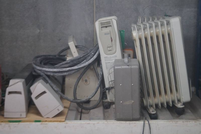 lot 182 image: Heaters