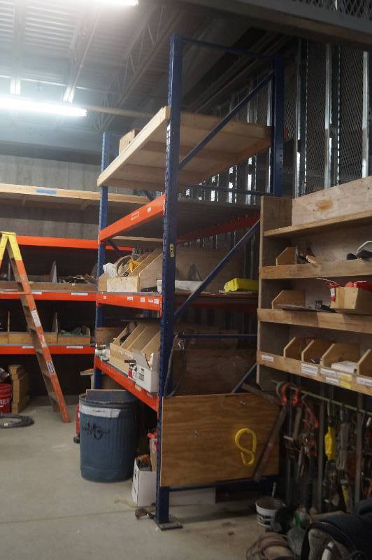 lot 243 image: Pallet Racking