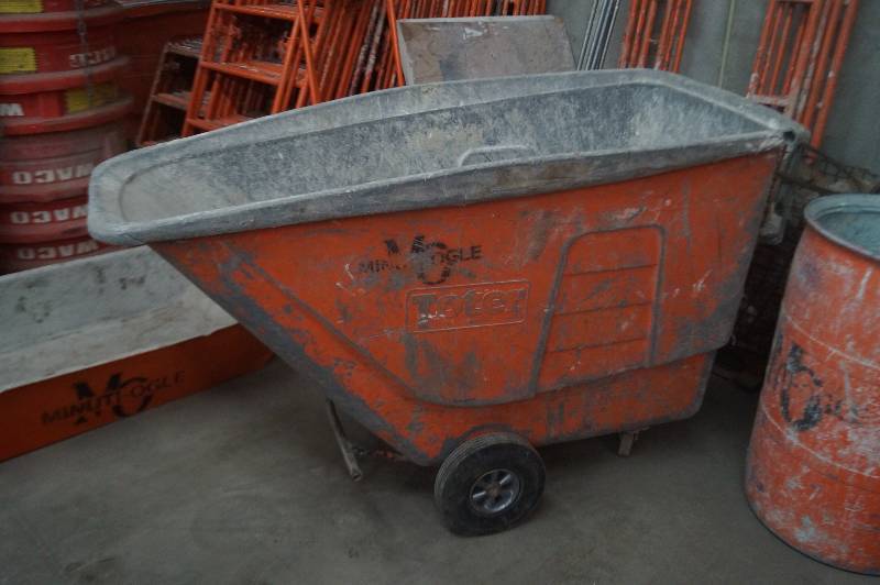 lot 256 image: Toter Tilt Truck