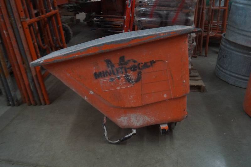 lot 264 image: Toter Tilt Truck