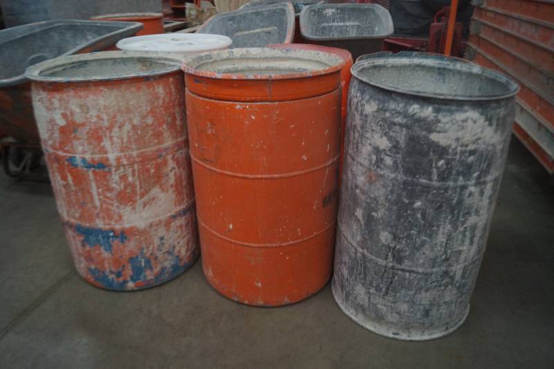 lot 268 image: Garbage Cans