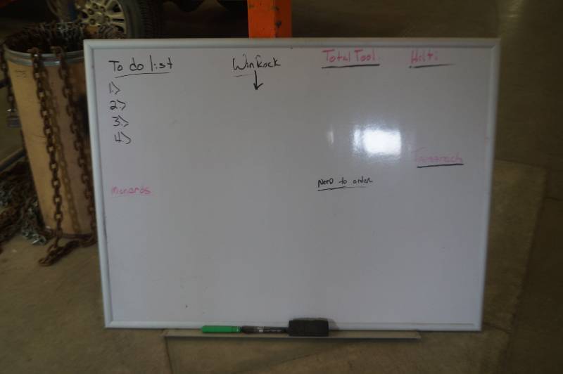 lot 275 image: Whiteboard